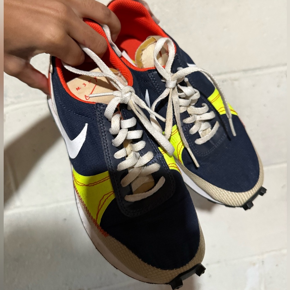 Colorful Nike - Picture 5 of 7